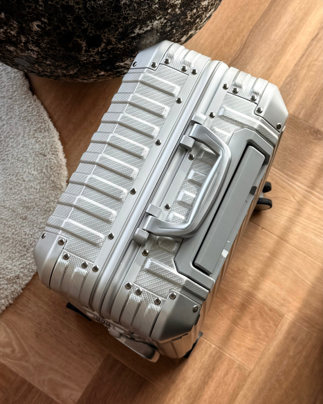 Carry-on Silver